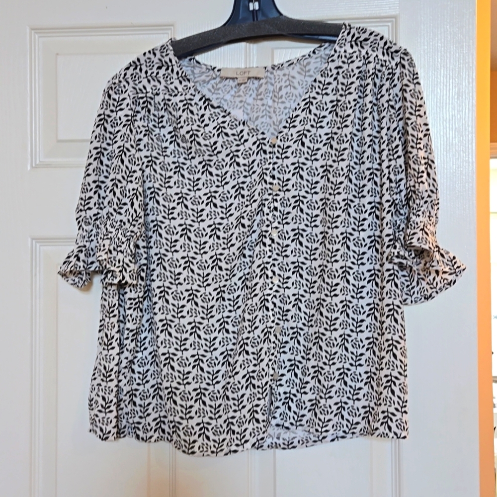 Woman's  Loft Blouse